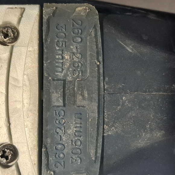 Women's 9.5 ski boots from technica - Picture 4 of 8